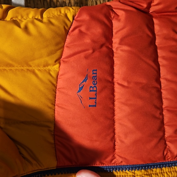 NWT LL Bean Puffer Vest - Picture 5 of 5